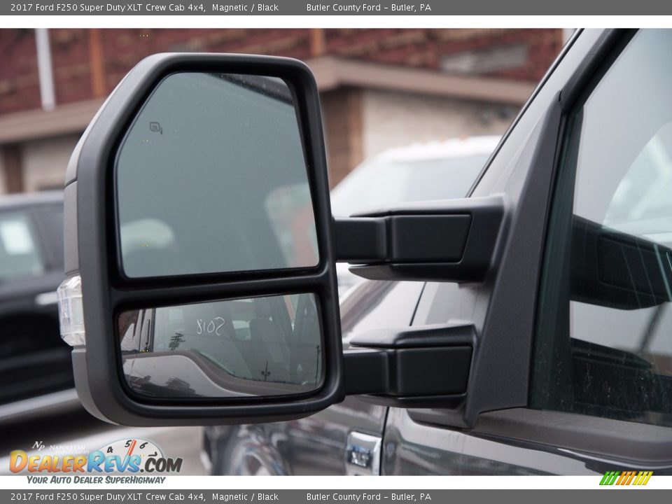 2017 Ford F250 Super Duty XLT Crew Cab 4x4 Magnetic / Black Photo #6