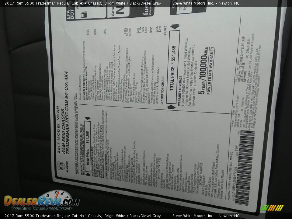 2017 Ram 5500 Tradesman Regular Cab 4x4 Chassis Bright White / Black/Diesel Gray Photo #17