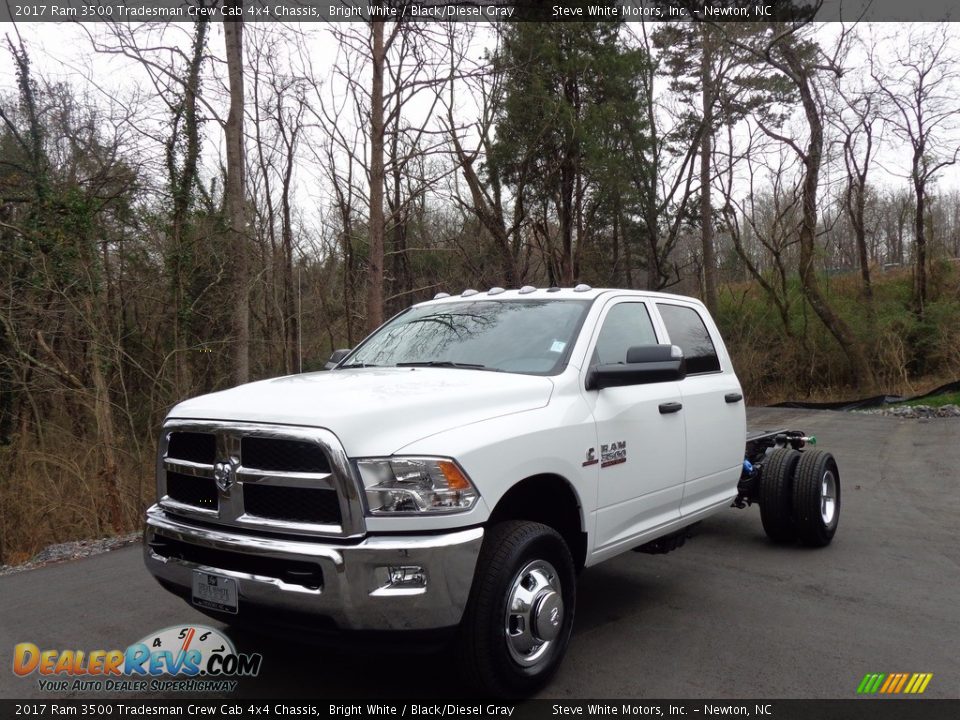 2017 Ram 3500 Tradesman Crew Cab 4x4 Chassis Bright White / Black/Diesel Gray Photo #2