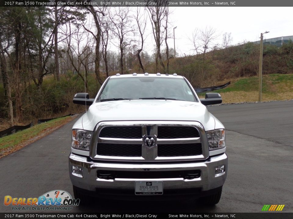 2017 Ram 3500 Tradesman Crew Cab 4x4 Chassis Bright White / Black/Diesel Gray Photo #3