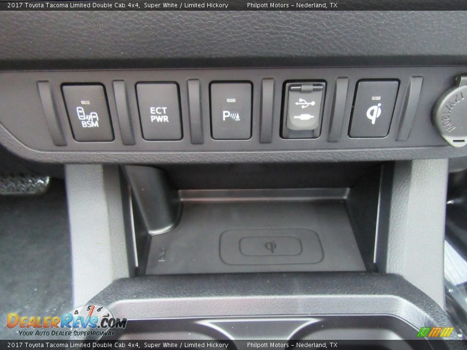 Controls of 2017 Toyota Tacoma Limited Double Cab 4x4 Photo #32