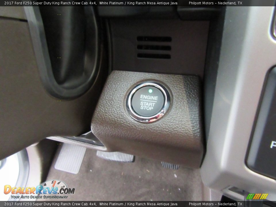2017 Ford F250 Super Duty King Ranch Crew Cab 4x4 White Platinum / King Ranch Mesa Antique Java Photo #31