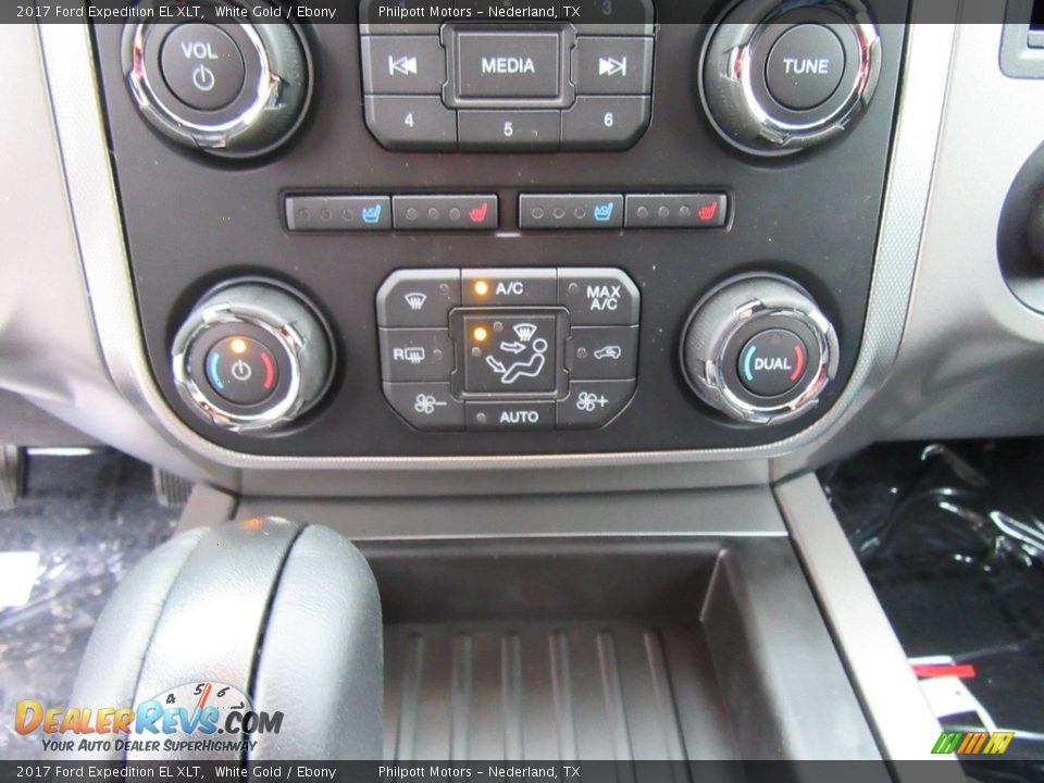 Controls of 2017 Ford Expedition EL XLT Photo #32
