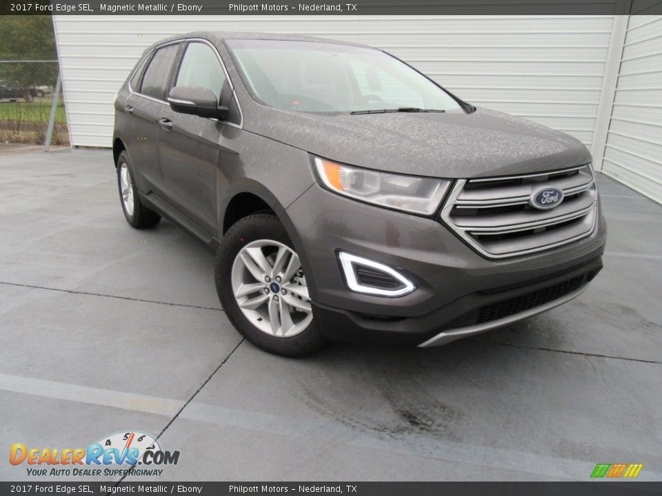 Front 3/4 View of 2017 Ford Edge SEL Photo #2
