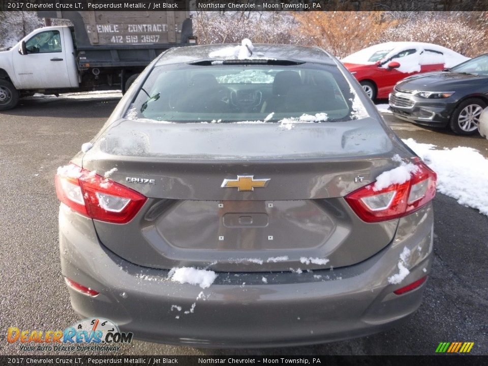 2017 Chevrolet Cruze LT Pepperdust Metallic / Jet Black Photo #6