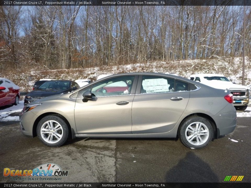 2017 Chevrolet Cruze LT Pepperdust Metallic / Jet Black Photo #8