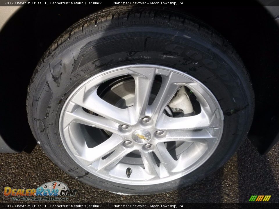 2017 Chevrolet Cruze LT Pepperdust Metallic / Jet Black Photo #9