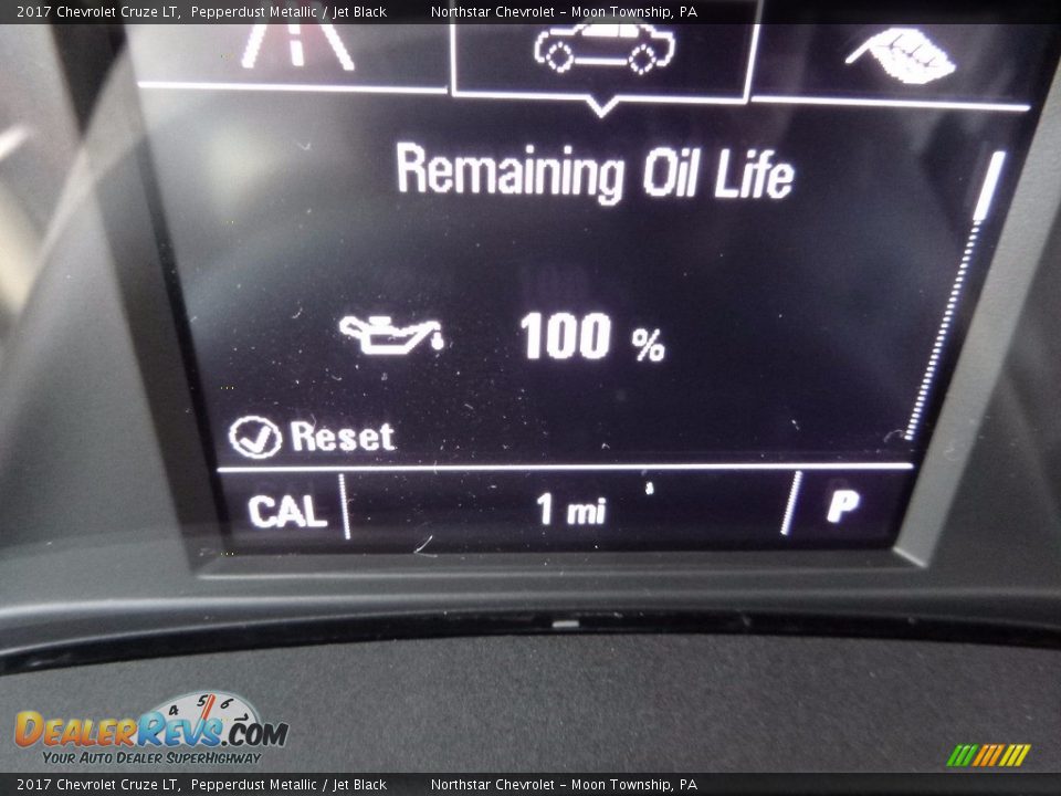 2017 Chevrolet Cruze LT Pepperdust Metallic / Jet Black Photo #20