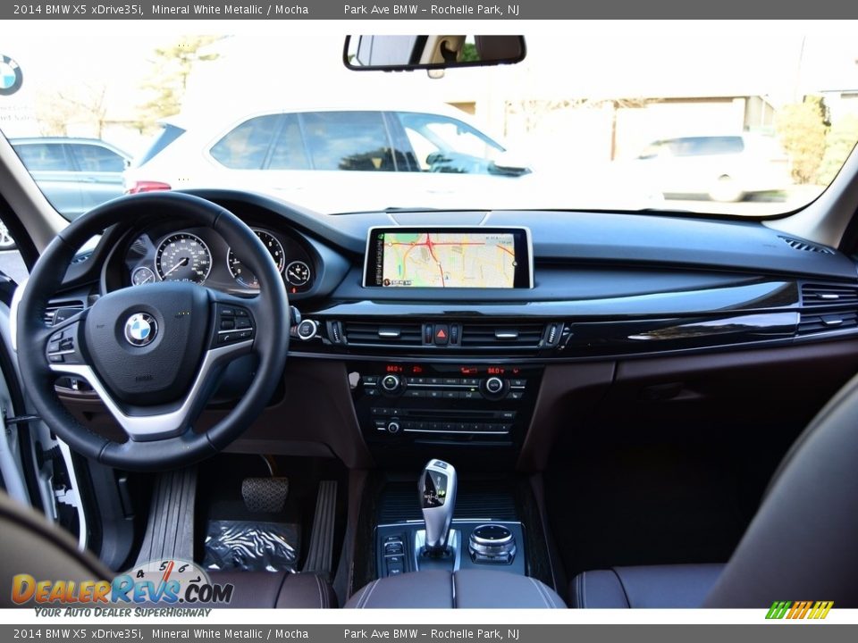 2014 BMW X5 xDrive35i Mineral White Metallic / Mocha Photo #15