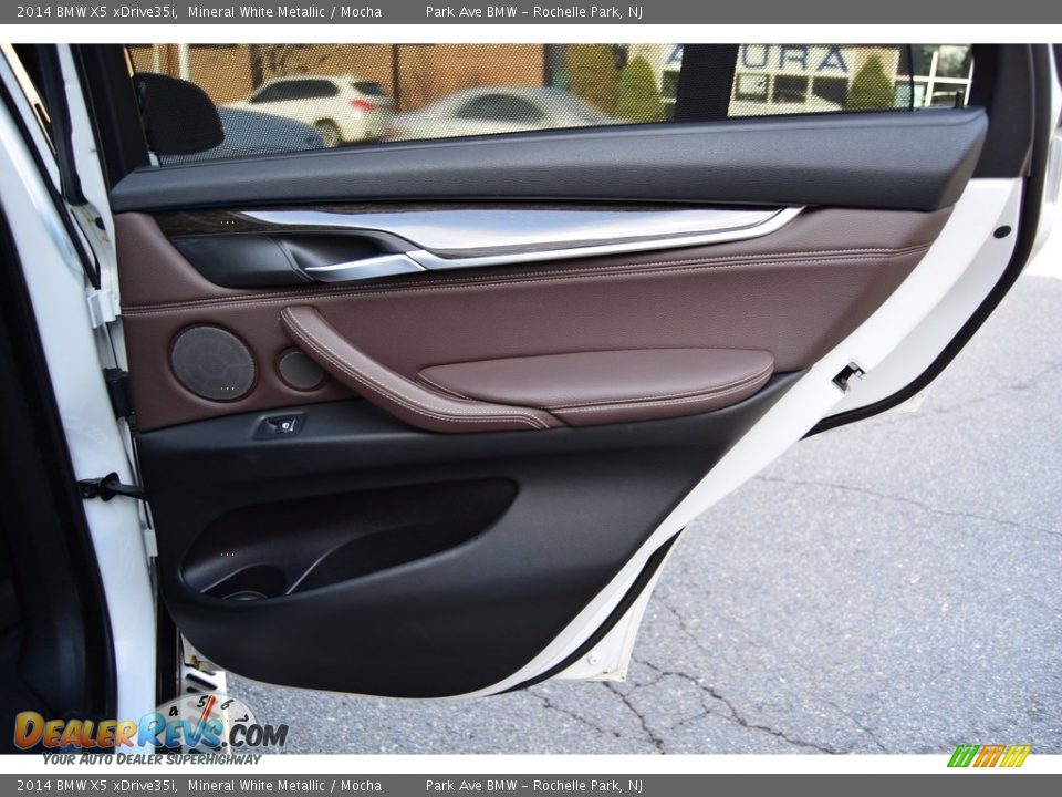 2014 BMW X5 xDrive35i Mineral White Metallic / Mocha Photo #25