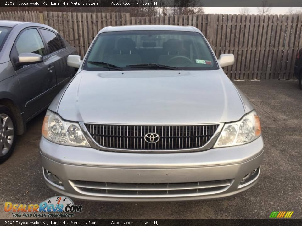 2002 Toyota Avalon XL Lunar Mist Metallic / Stone Photo #2