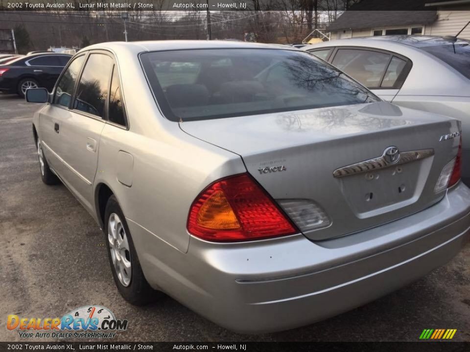 2002 Toyota Avalon XL Lunar Mist Metallic / Stone Photo #3