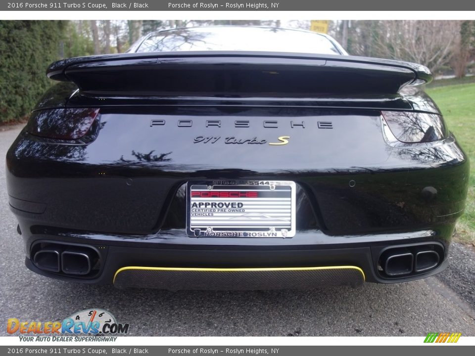 2016 Porsche 911 Turbo S Coupe Black / Black Photo #11