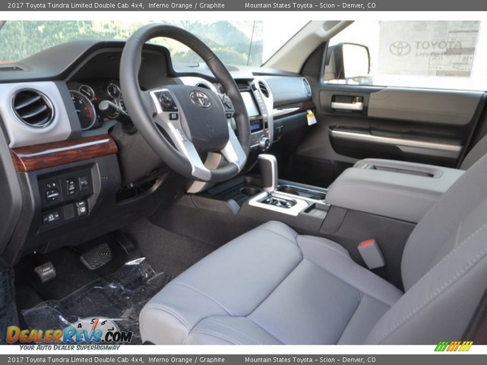 Graphite Interior - 2017 Toyota Tundra Limited Double Cab 4x4 Photo #5