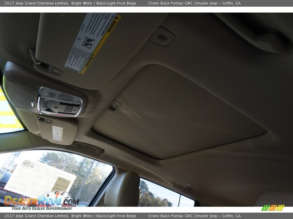 2017 Jeep Grand Cherokee Limited Bright White / Black/Light Frost Beige Photo #10