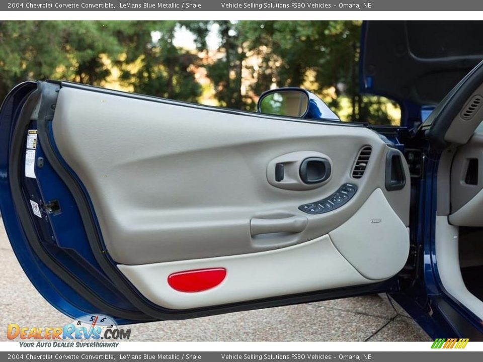 2004 Chevrolet Corvette Convertible LeMans Blue Metallic / Shale Photo #33