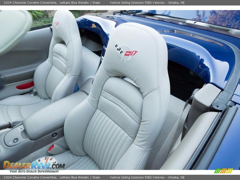 2004 Chevrolet Corvette Convertible LeMans Blue Metallic / Shale Photo #35