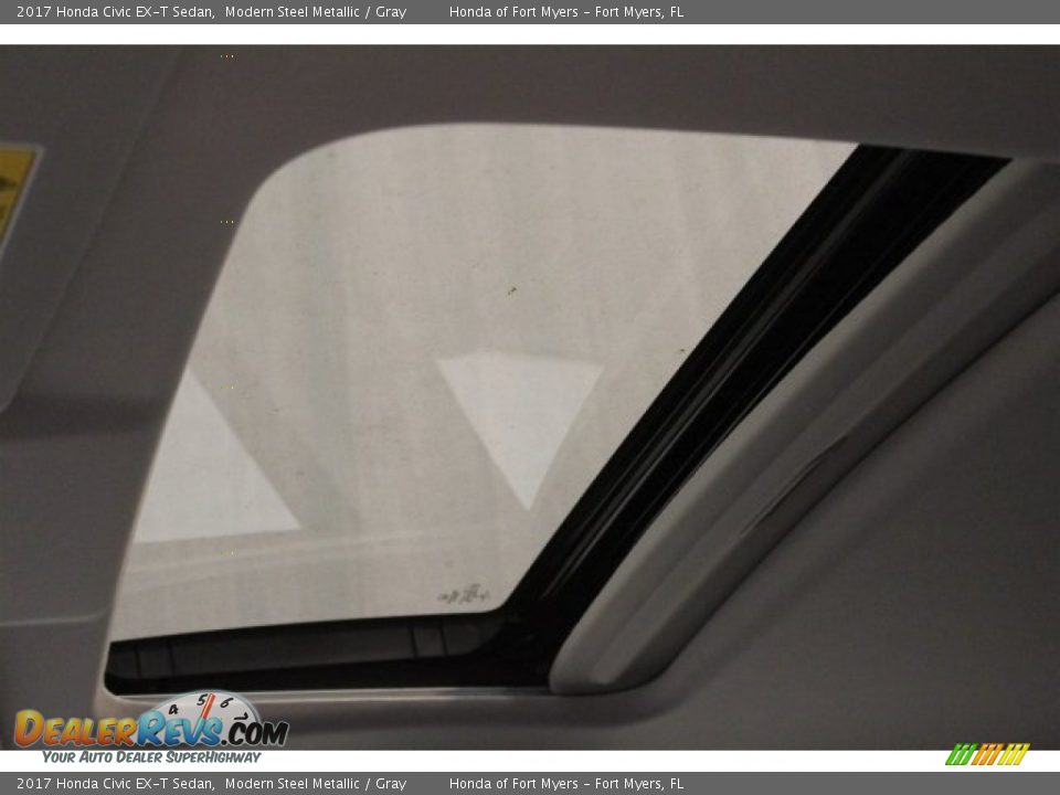 2017 Honda Civic EX-T Sedan Modern Steel Metallic / Gray Photo #20