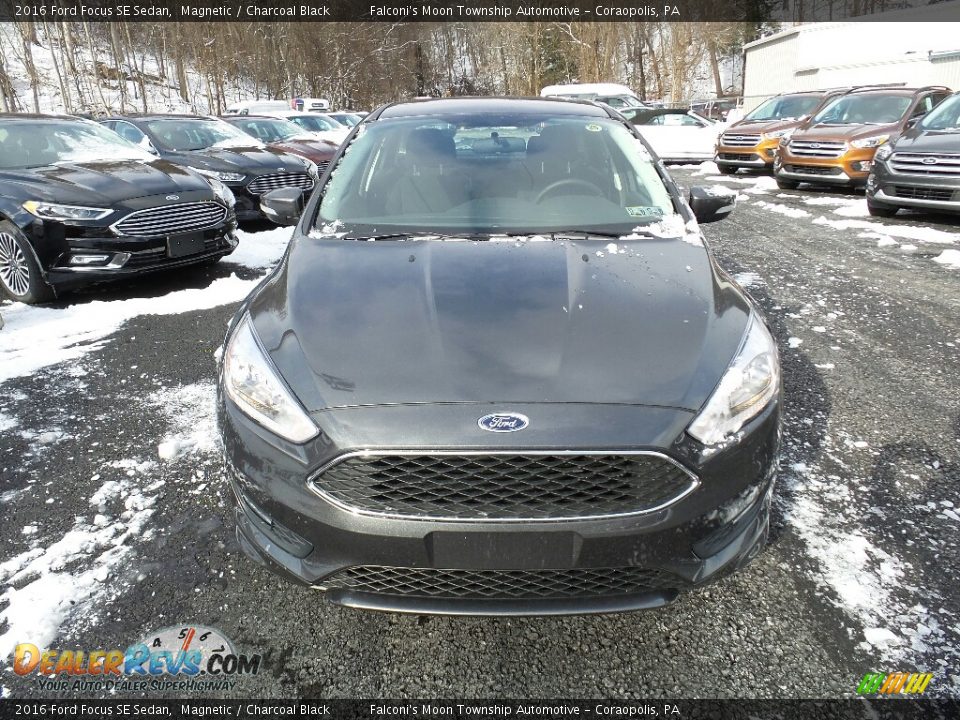 2016 Ford Focus SE Sedan Magnetic / Charcoal Black Photo #3