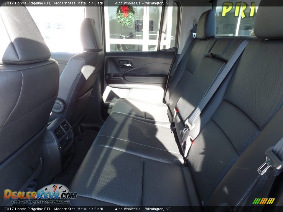 2017 Honda Ridgeline RTL Modern Steel Metallic / Black Photo #12