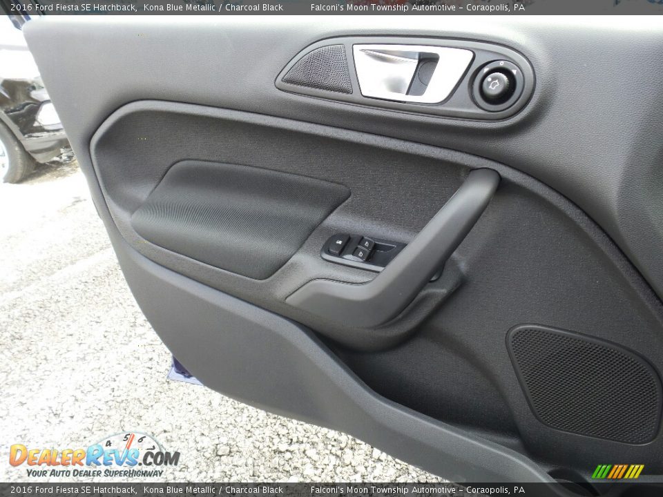 2016 Ford Fiesta SE Hatchback Kona Blue Metallic / Charcoal Black Photo #10