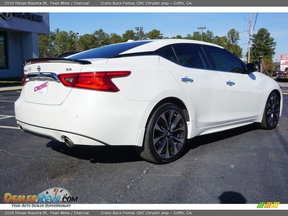 2016 Nissan Maxima SR Pearl White / Charcoal Photo #7