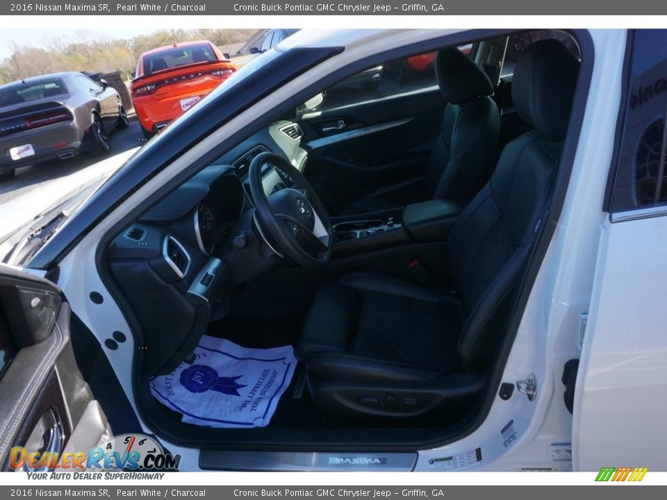 2016 Nissan Maxima SR Pearl White / Charcoal Photo #9
