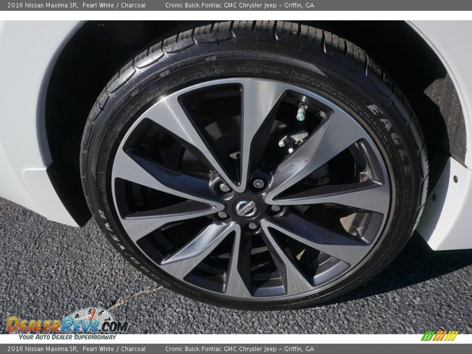 2016 Nissan Maxima SR Pearl White / Charcoal Photo #17