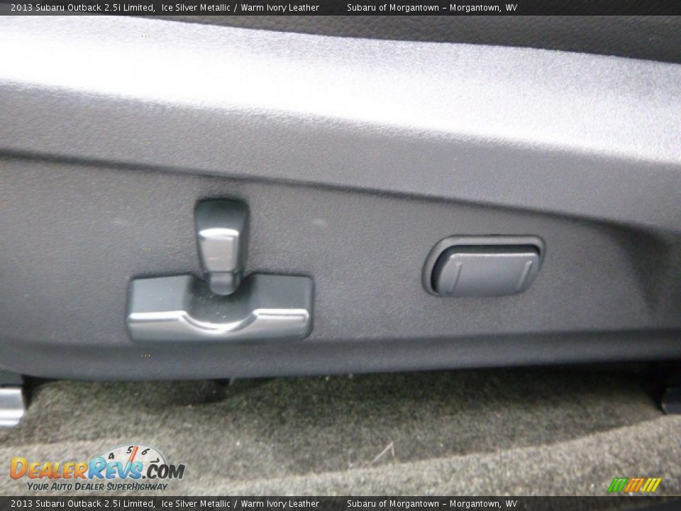 2013 Subaru Outback 2.5i Limited Ice Silver Metallic / Warm Ivory Leather Photo #17