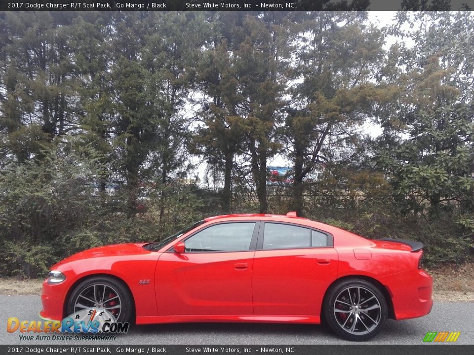 Go Mango 2017 Dodge Charger R/T Scat Pack Photo #1