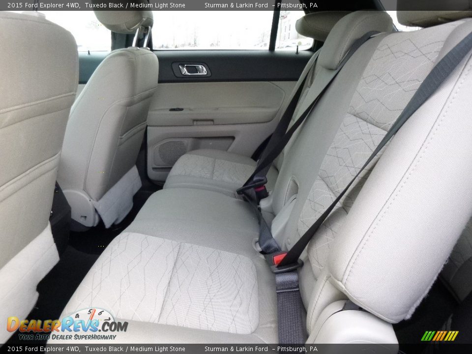 2015 Ford Explorer 4WD Tuxedo Black / Medium Light Stone Photo #8