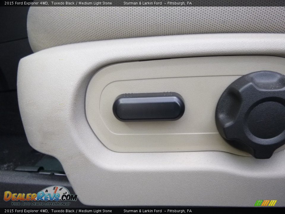 2015 Ford Explorer 4WD Tuxedo Black / Medium Light Stone Photo #12