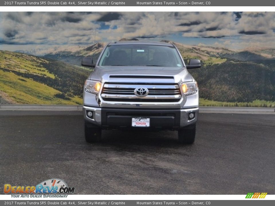 2017 Toyota Tundra SR5 Double Cab 4x4 Silver Sky Metallic / Graphite Photo #2