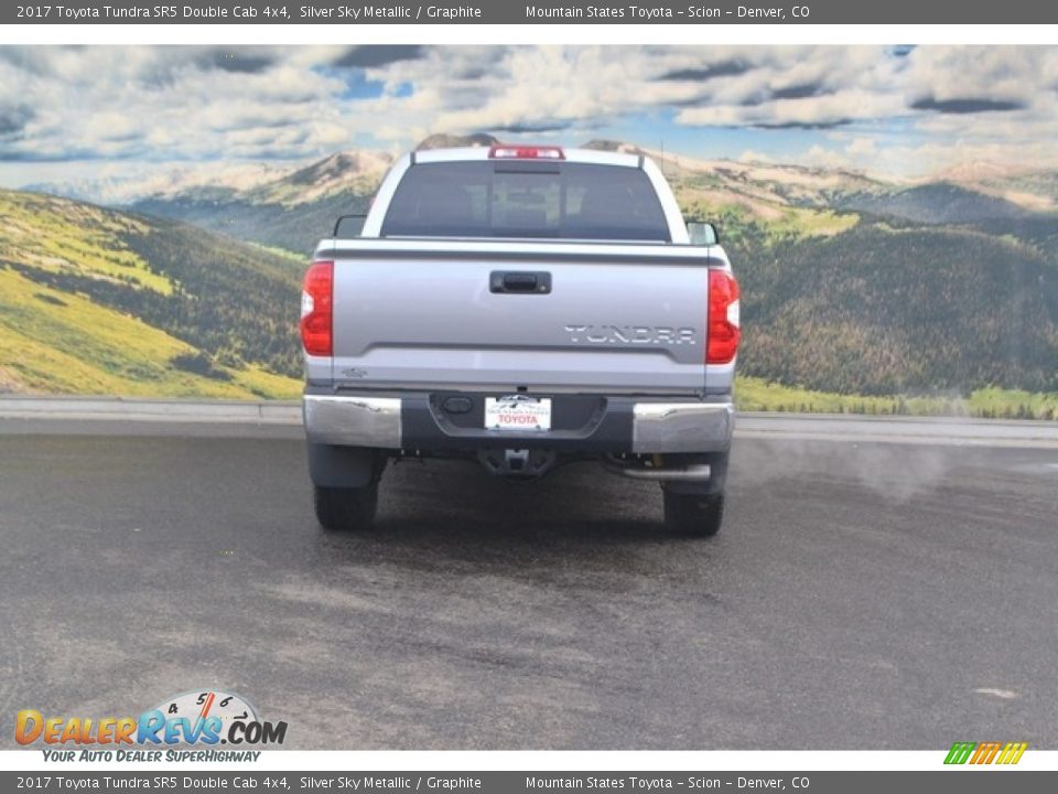 2017 Toyota Tundra SR5 Double Cab 4x4 Silver Sky Metallic / Graphite Photo #4