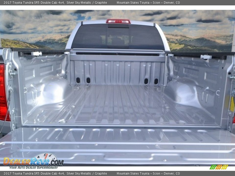 2017 Toyota Tundra SR5 Double Cab 4x4 Silver Sky Metallic / Graphite Photo #8