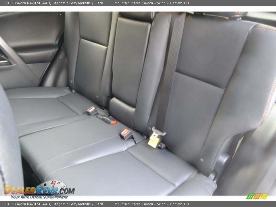 2017 Toyota RAV4 SE AWD Magnetic Gray Metallic / Black Photo #7