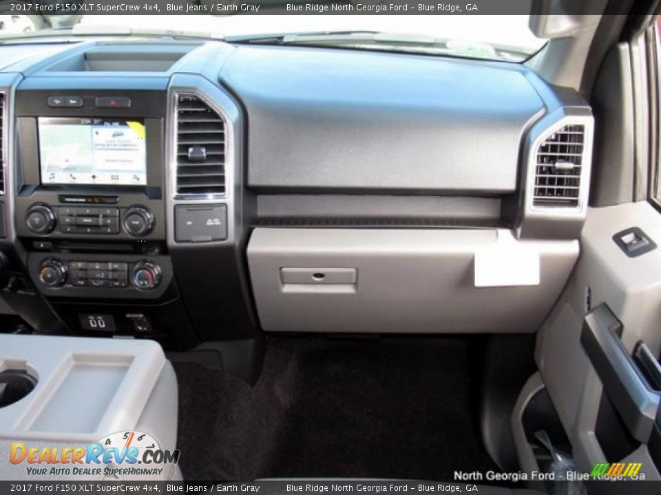 2017 Ford F150 XLT SuperCrew 4x4 Blue Jeans / Earth Gray Photo #18