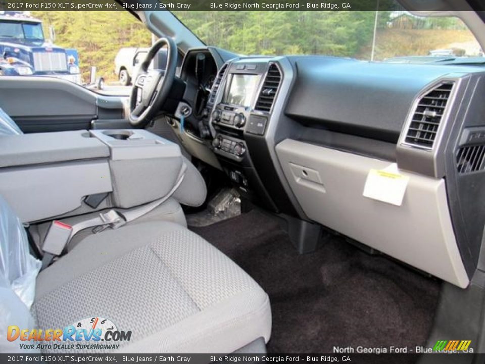 2017 Ford F150 XLT SuperCrew 4x4 Blue Jeans / Earth Gray Photo #31