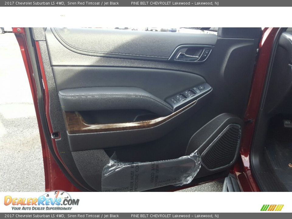 2017 Chevrolet Suburban LS 4WD Siren Red Tintcoat / Jet Black Photo #6