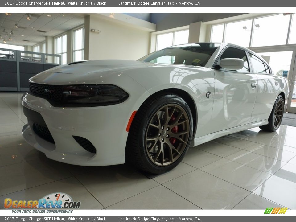 Front 3/4 View of 2017 Dodge Charger SRT Hellcat Photo #1