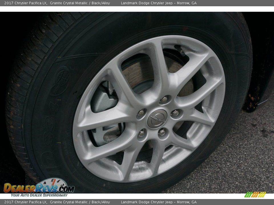 2017 Chrysler Pacifica LX Granite Crystal Metallic / Black/Alloy Photo #5