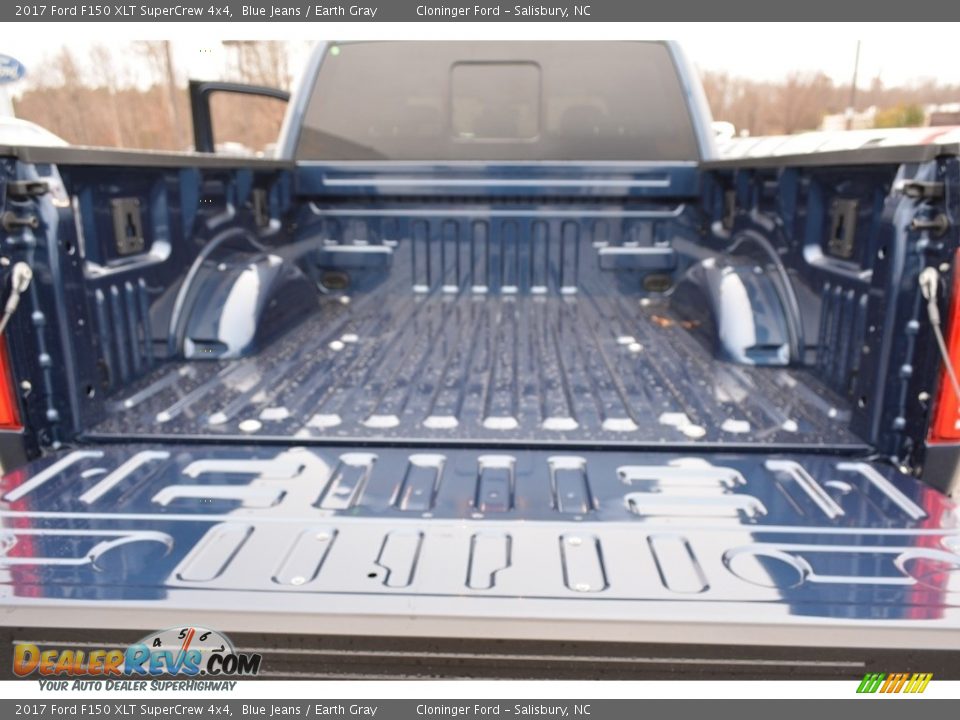 2017 Ford F150 XLT SuperCrew 4x4 Blue Jeans / Earth Gray Photo #6