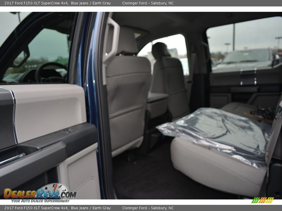 2017 Ford F150 XLT SuperCrew 4x4 Blue Jeans / Earth Gray Photo #9