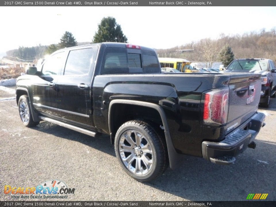 2017 GMC Sierra 1500 Denali Crew Cab 4WD Onyx Black / Cocoa/­Dark Sand Photo #4