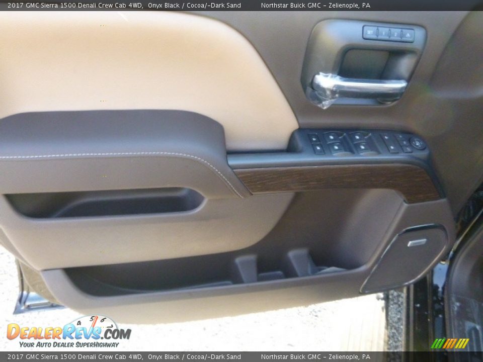 2017 GMC Sierra 1500 Denali Crew Cab 4WD Onyx Black / Cocoa/­Dark Sand Photo #14