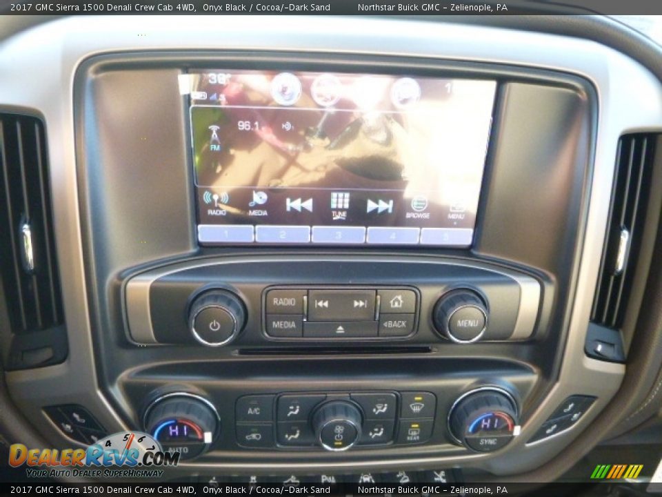 2017 GMC Sierra 1500 Denali Crew Cab 4WD Onyx Black / Cocoa/­Dark Sand Photo #16
