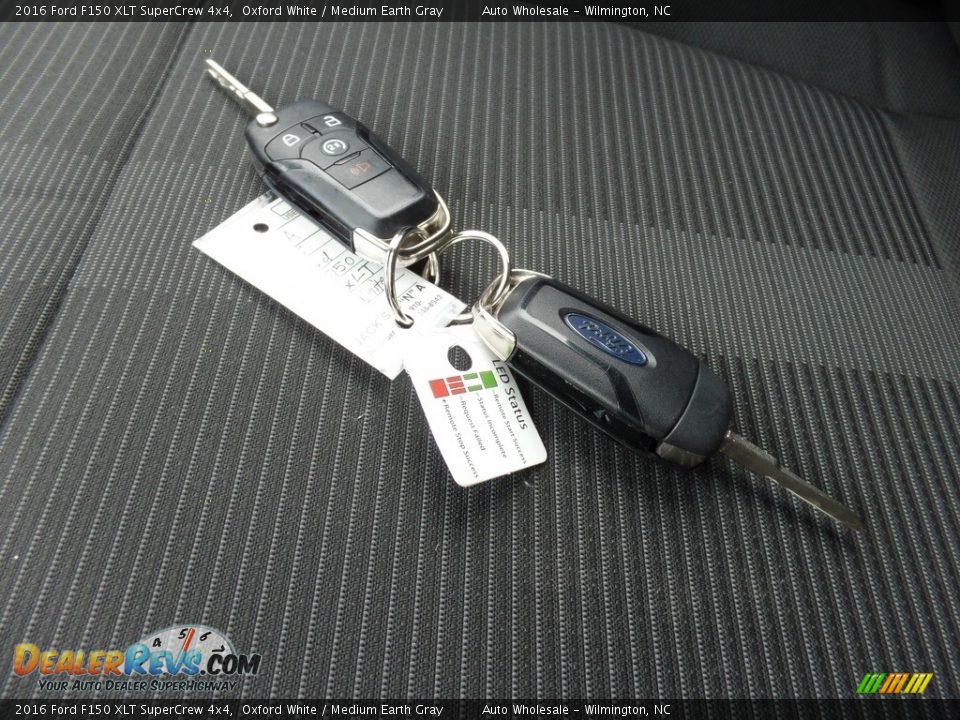 2016 Ford F150 XLT SuperCrew 4x4 Oxford White / Medium Earth Gray Photo #20