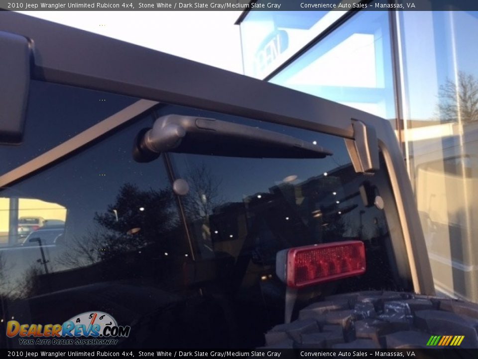 2010 Jeep Wrangler Unlimited Rubicon 4x4 Stone White / Dark Slate Gray/Medium Slate Gray Photo #32
