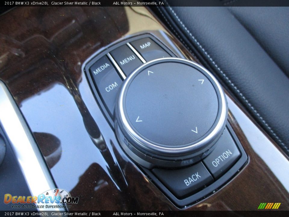 2017 BMW X3 xDrive28i Glacier Silver Metallic / Black Photo #18