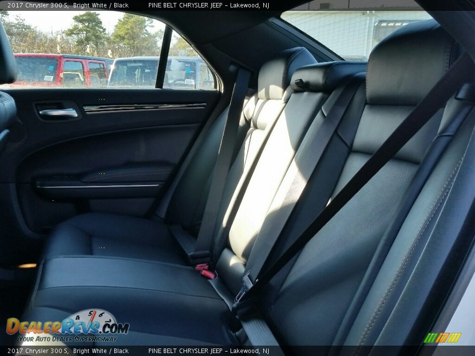 2017 Chrysler 300 S Bright White / Black Photo #6